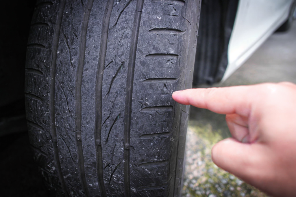 Tire replacement signs